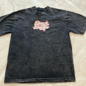 HEAVIKO BENCH BADDIE T SHIRT